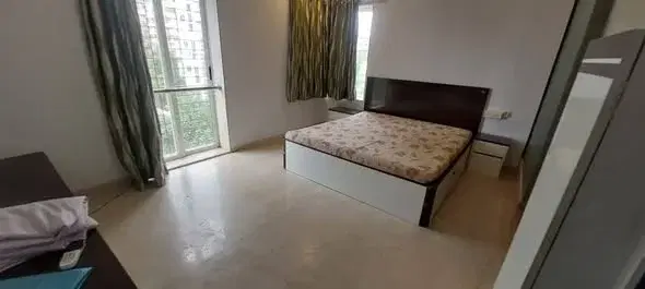 Single Occupancy for Female in 3 BHK Flat for Rent in Santacruz West Mumbai