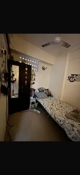 Single Occupancy for Female in 1 BHK Flat for Rent in very close to Peninsula Corporate Park & walking distance to railway station