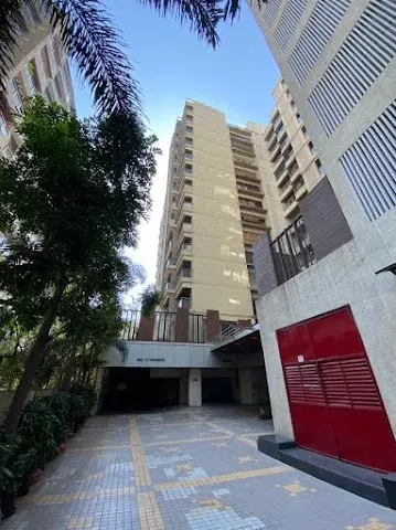 3 BHK Flat for Sale in Santacruz West