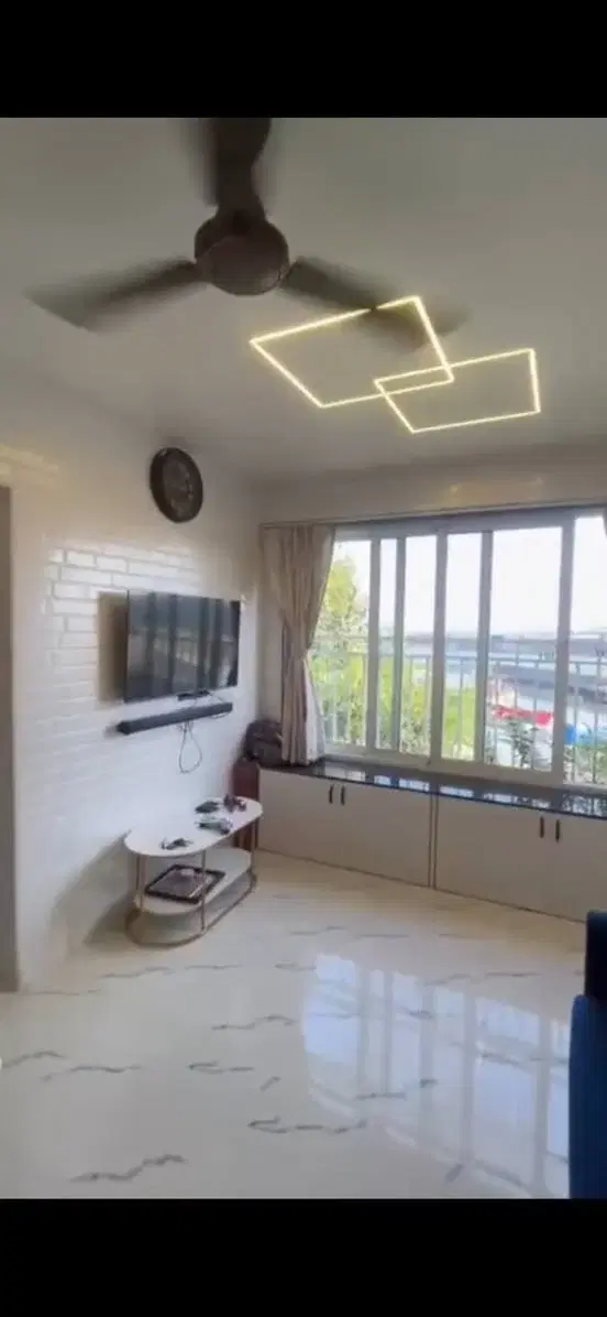 1 BHK Flat for Rent in Khar West