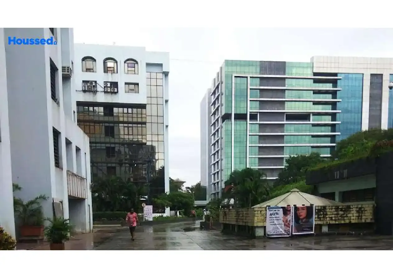 Windfall Sahar Plaza