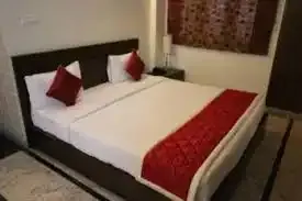 16 Squares Luxury Suites