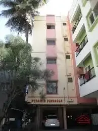 Pyramid Platina Apartment